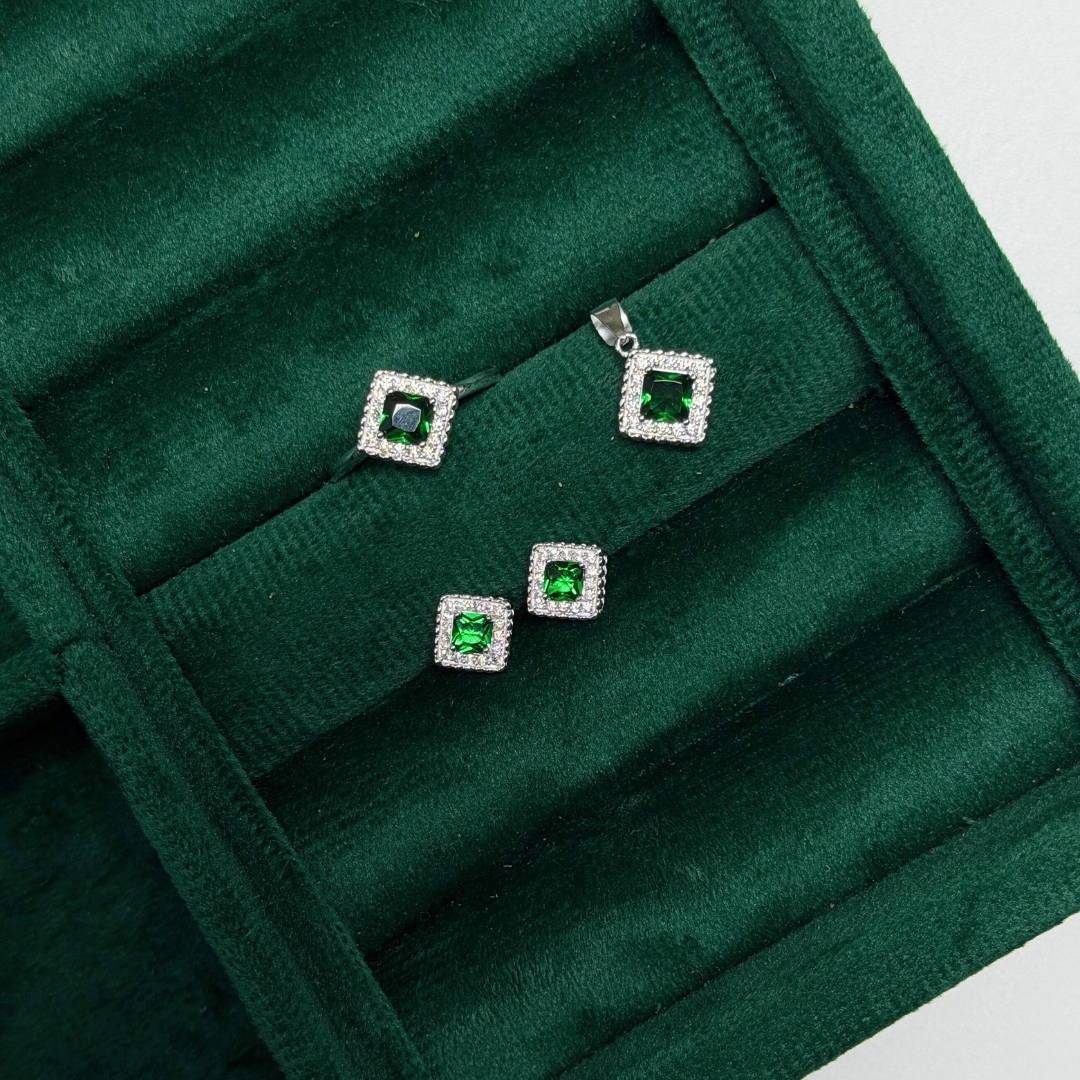 Curly Edge Silver Pendant Set