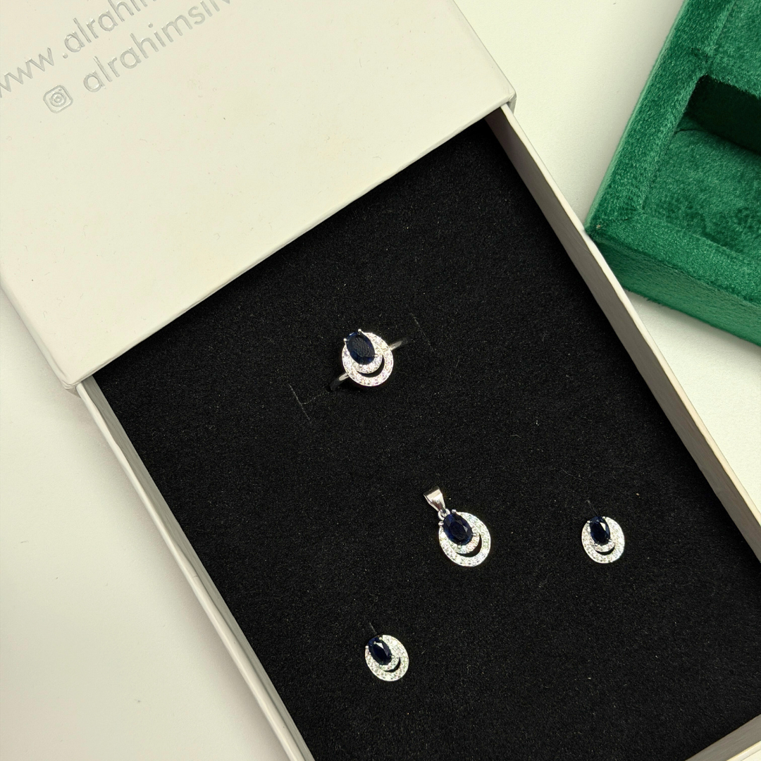 Oval Stone Silver Pendant Set