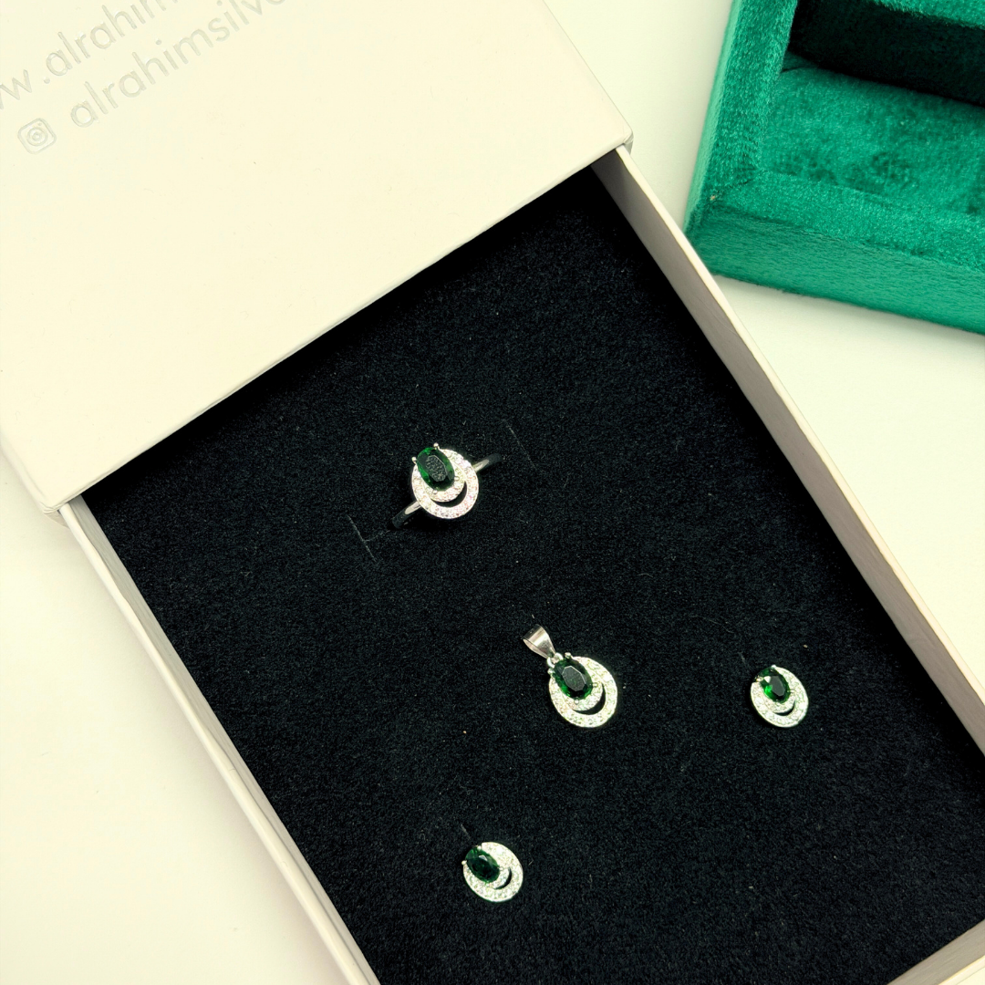 Oval Stone Silver Pendant Set