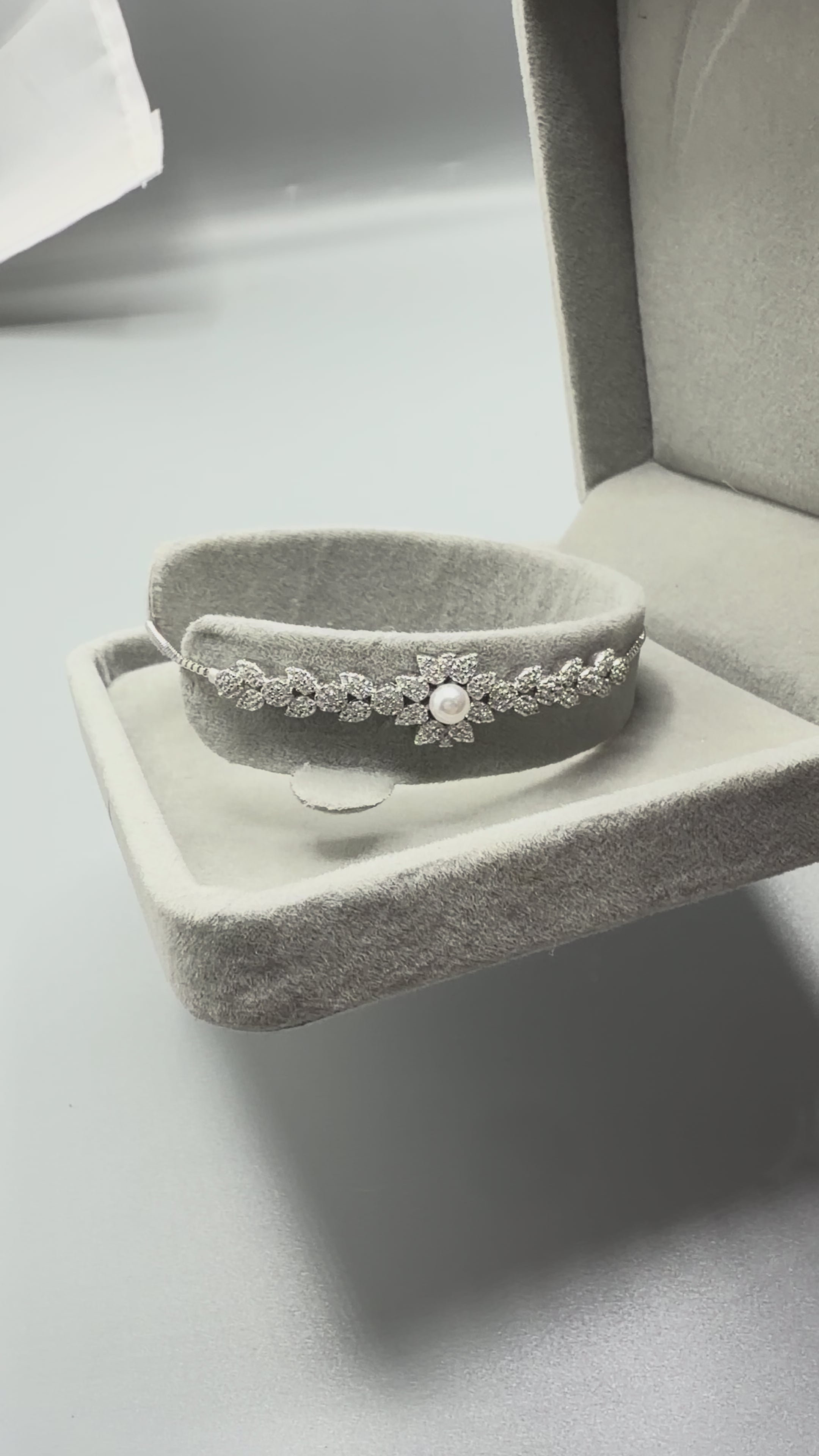 Pearl Flower 925 Silver Bolo Bracelet